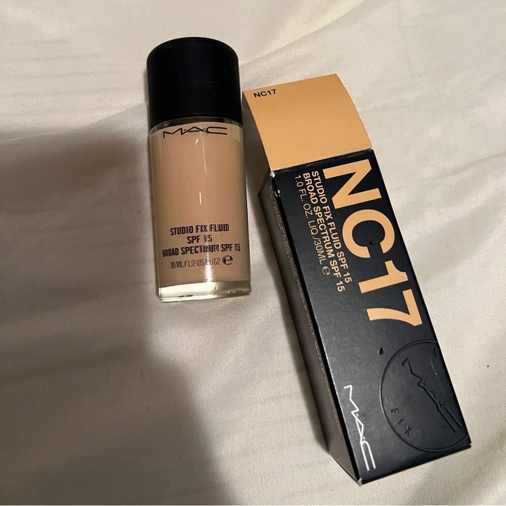 Mac foundation shade NC17 brand new in box